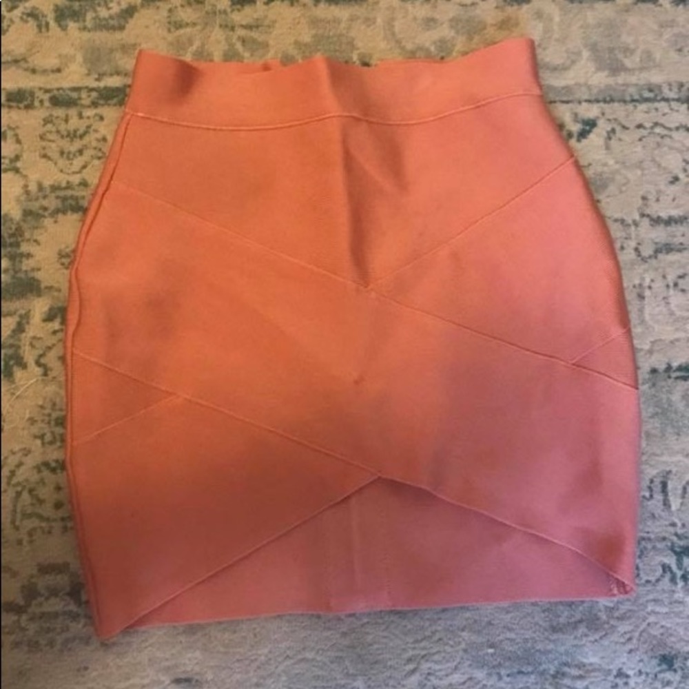 Short bandage skirt